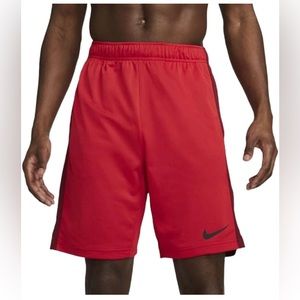 Nike Short Standar FIT Color Red Size M For Men's 2 pockets 9 Inches .Crotch